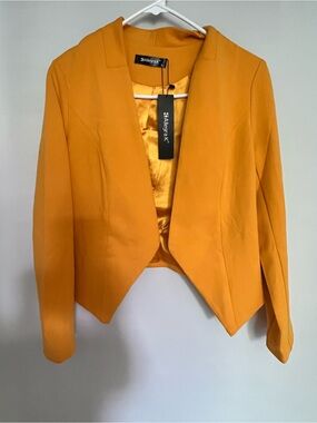 Allegra K Cropped Open-Front Blazer in Mustard